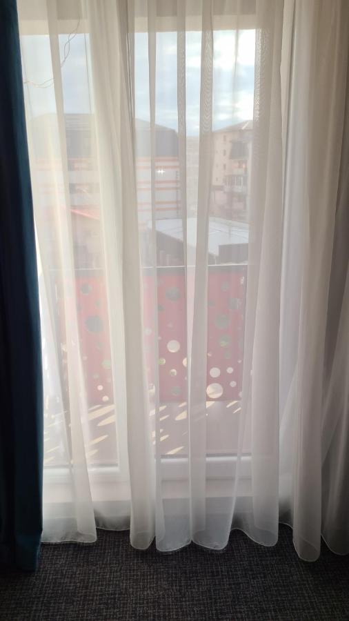 Roşu Albert Hotel מראה חיצוני תמונה