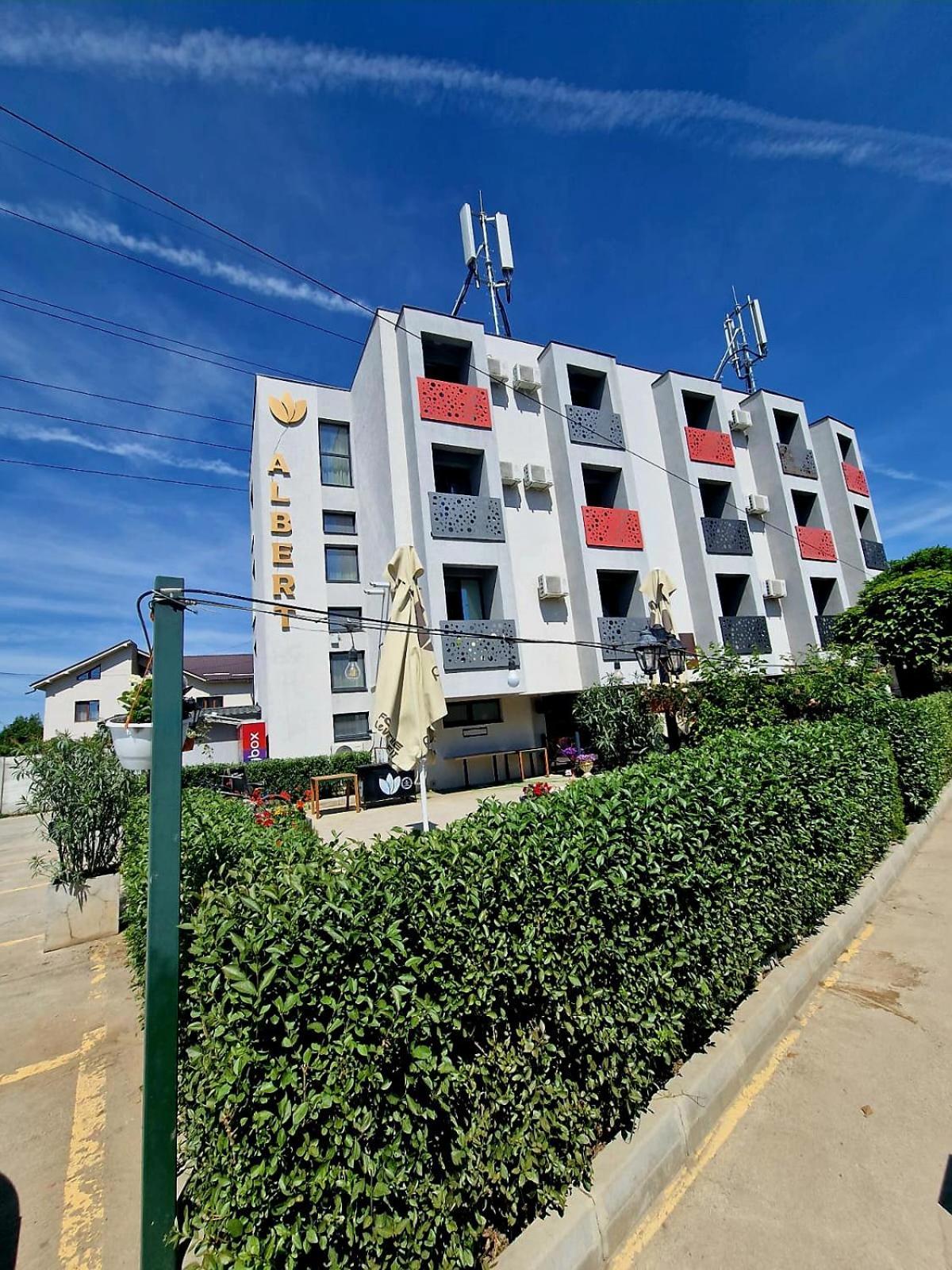 Roşu Albert Hotel מראה חיצוני תמונה